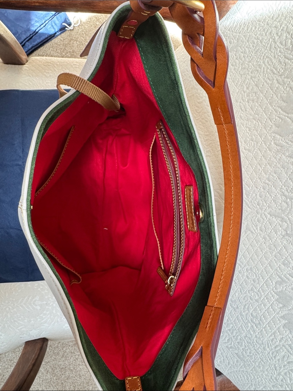 Dooney & Bourke Florentine leather medium sac with twisted strap Ecru EUC - Picture 7 of 13